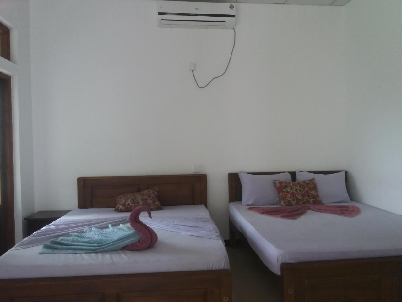 Amawin Resort Hambantota Exterior photo